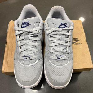 Nike Men's Grey and White Trainers